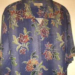 Tommy Bahama Men’s Button up Tshirt
